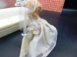 na 88 bride blonde side